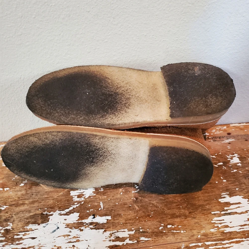 Men's Suede Lace-Up Chukka Boots in Brown